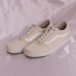 Women’s Pink Vans Old Skool Lace Up low top Retro Sneakers in Peach